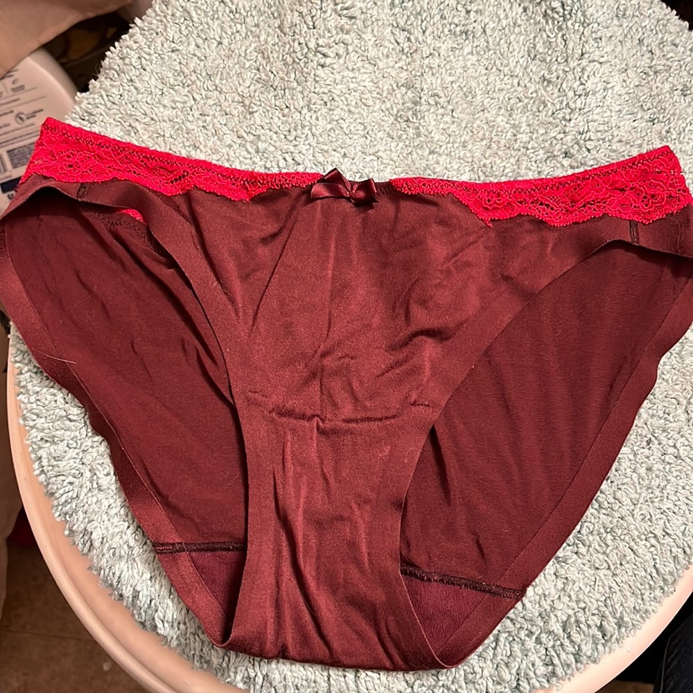 ❤️‍🔥💙💜New without tags never worn panties ❤️‍🔥💙💜